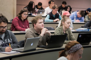 TeaserCard-Students-in-classroom-econonics